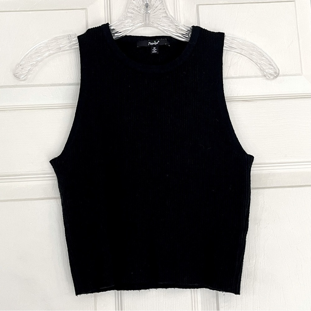 🌻3/$20 Papaya Stretchy Ribbed Cropped Black Tank Top, Crop Top, Size M